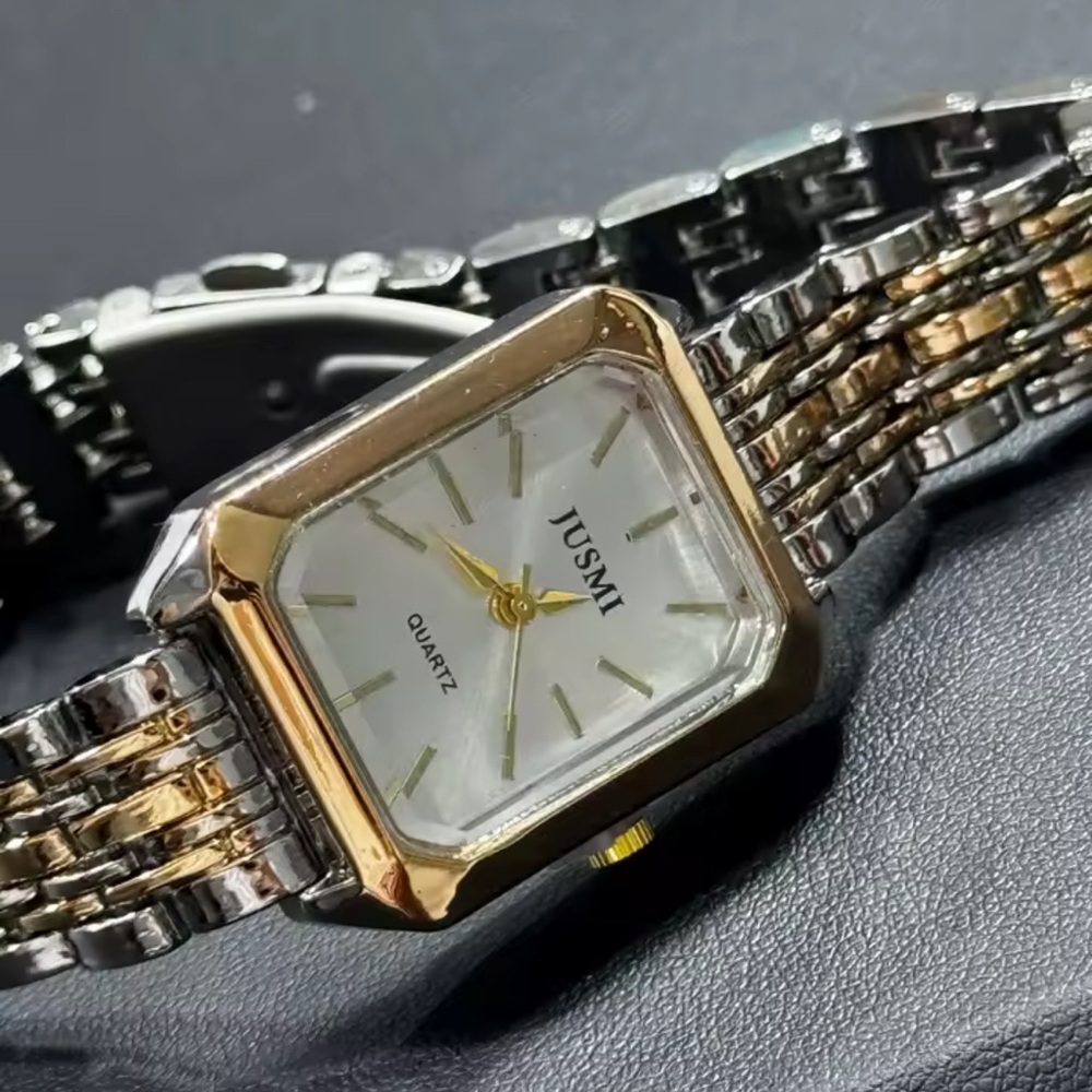 Women's Gold and Silver Watch
Quartz Watch – White Dial ✨ - Picture 5 of 17